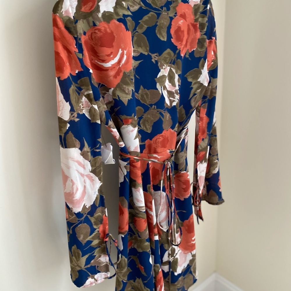 Lulu’s Wrapped Up in Roses Navy Floral Print Dress - Picture 13 of 13